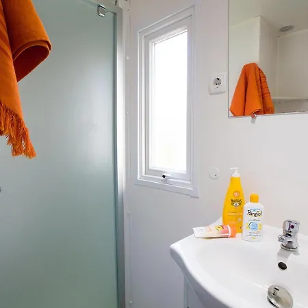 Kamp alanı Domaine De La Marina 4*