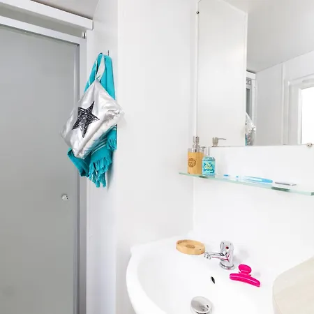 Kamp alanı Domaine De La Marina 4*